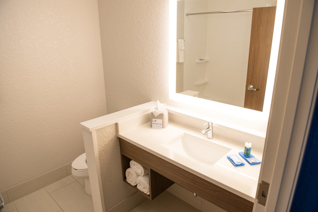 Holiday Inn Express & Suites - Merrillville By Ihg Dış mekan fotoğraf